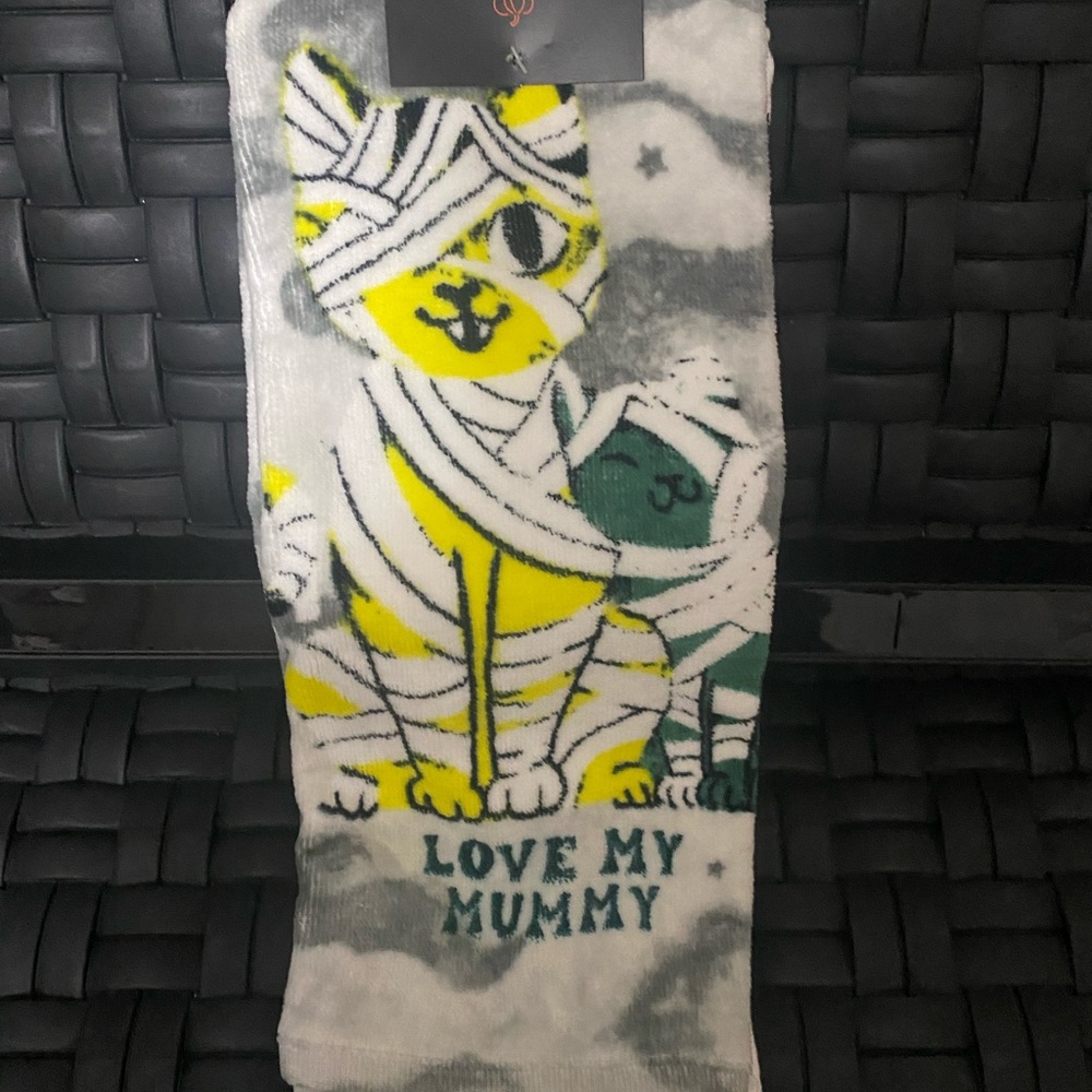 NWT Celebrate Halloween Love My Mummy Kitty Costume Cat Kitchen Towel 2 Pack NWT